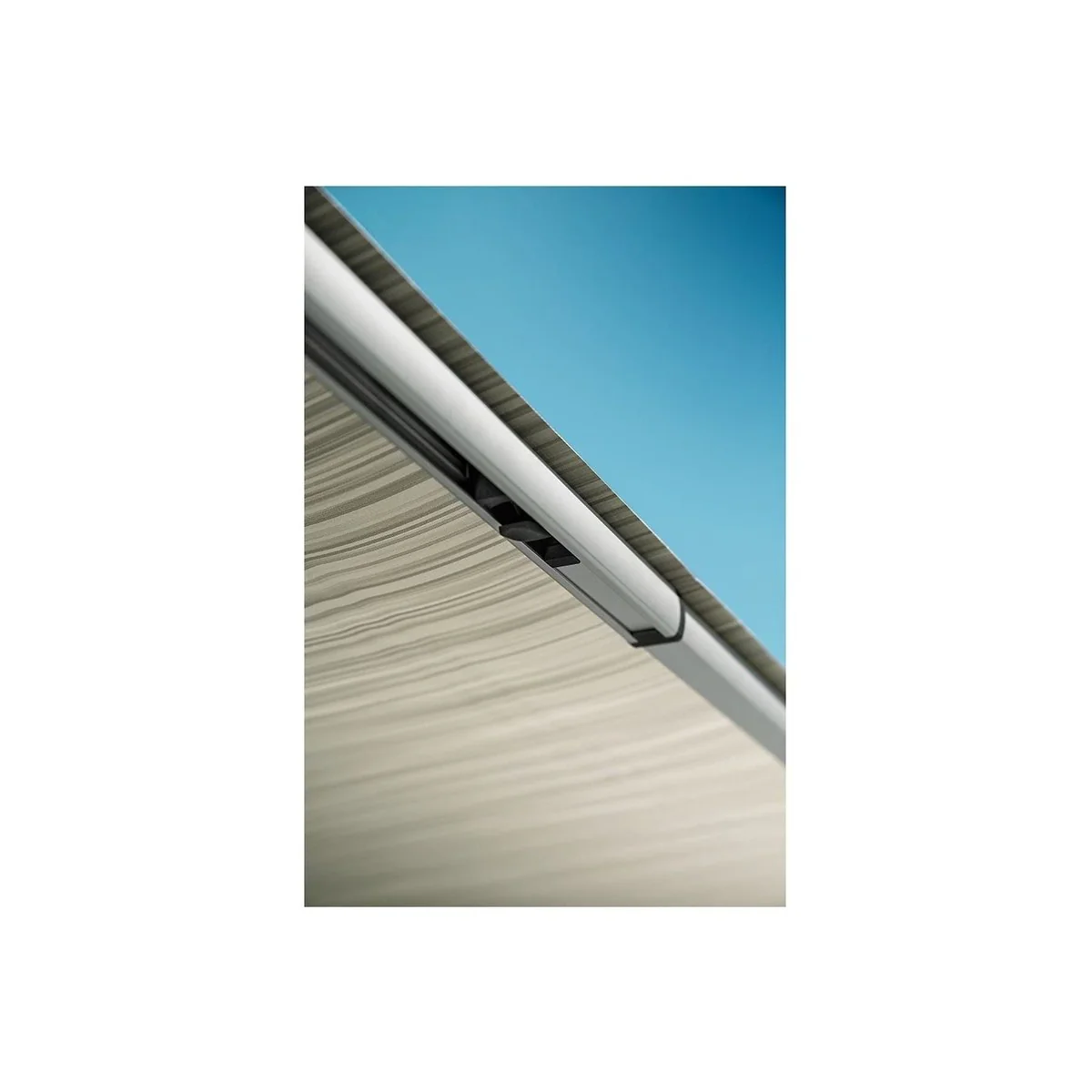 Thule Omnistor 1200 awning 3.25x2.50m white - Image 3