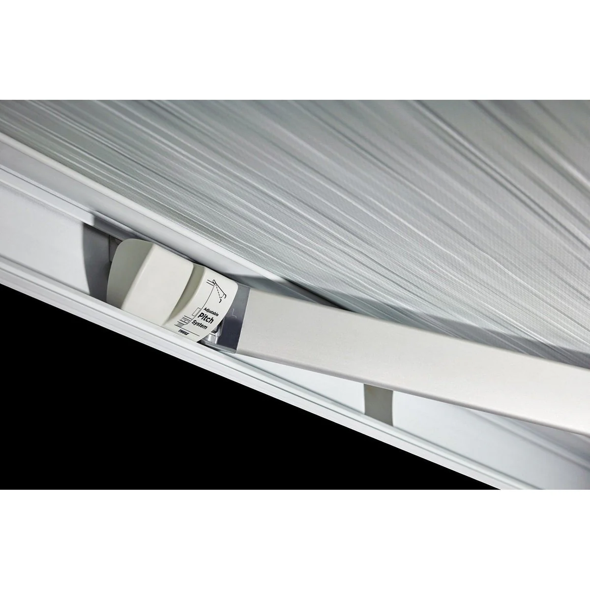 Thule Omnistor 5200 4.55x2.50m Wall Awning Motorised 12V Anthracite with Fabric Finish Mystic Grey - Image 2