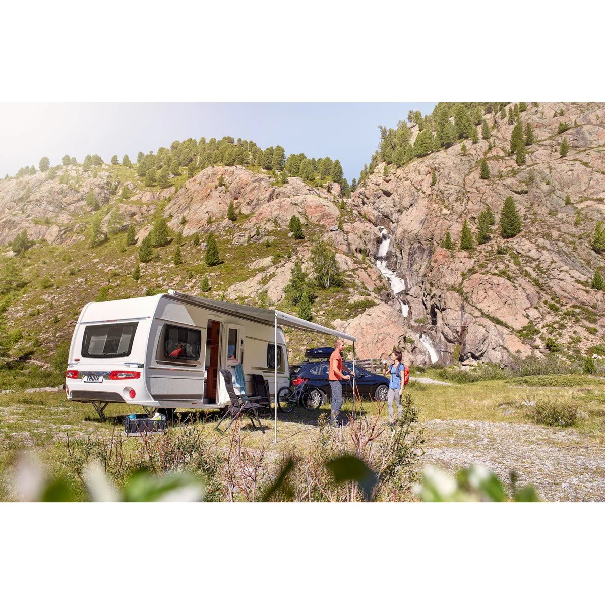 Thule Omnistor 6300 4.50x2.50m Roof Awning Anthracite with Fabric Finish Mystic Grey - Image 7
