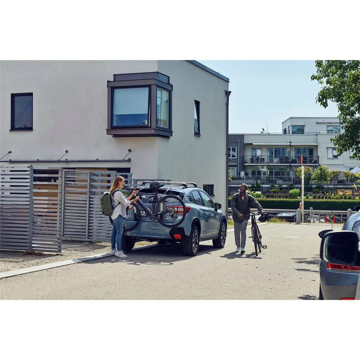 Thule Out Way Hanging two-bike hanging trunk bike rack aluminium Boot Bike Rack - Image 12