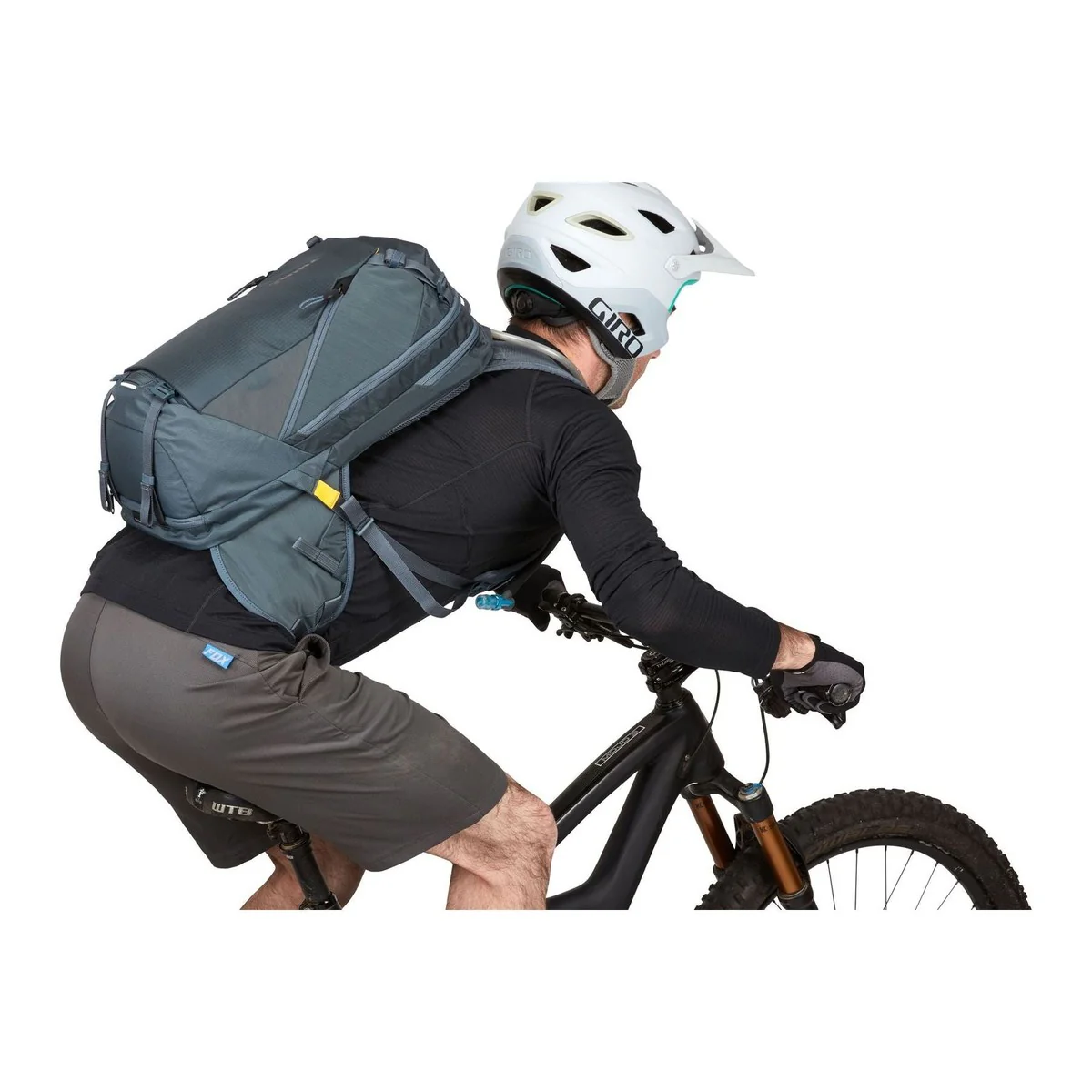 Thule Rail Rucksack 18L Dark Slate Grey Hydration Pack - Image 7