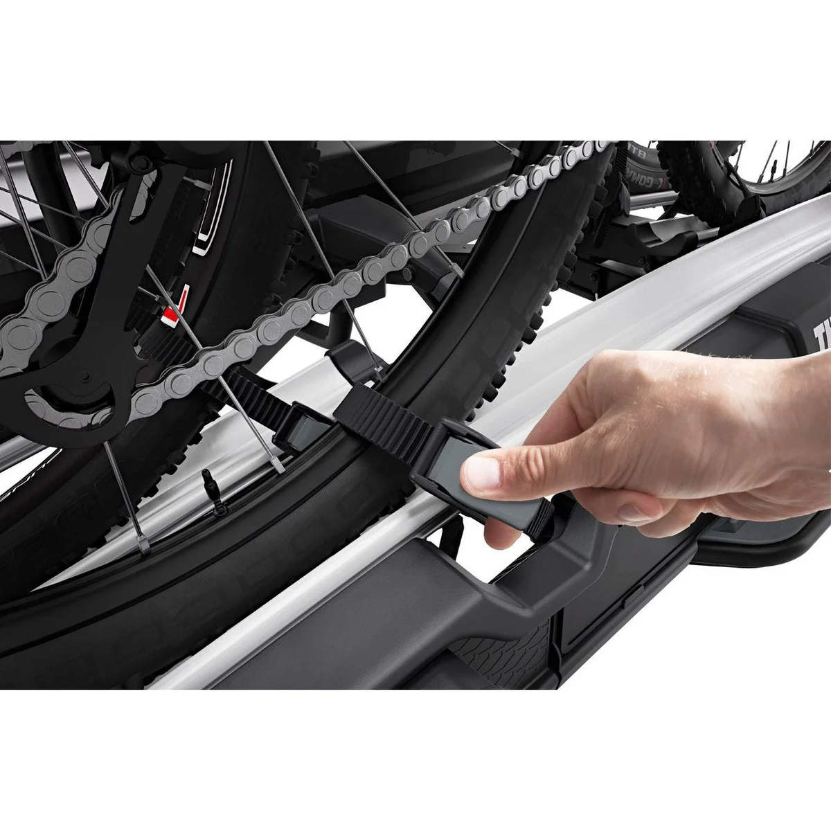 Thule Velo Space XT three-bike platform towbar bike rack black/aluminium Towbar Bike Rack - Image 6