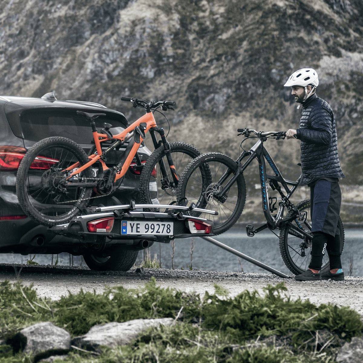 Thule VeloSpace XT two-bike platform towbar bike rack black/aluminium Towbar Bike Rack - Image 3