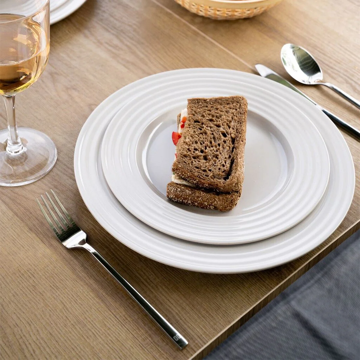Travellife Rota Tableware Set Grey 16 Pieces 1191320 - Image 2