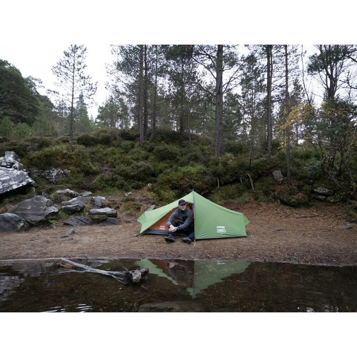 Vango Nevis 200 Pamir Green 2 Person Tent - Image 6