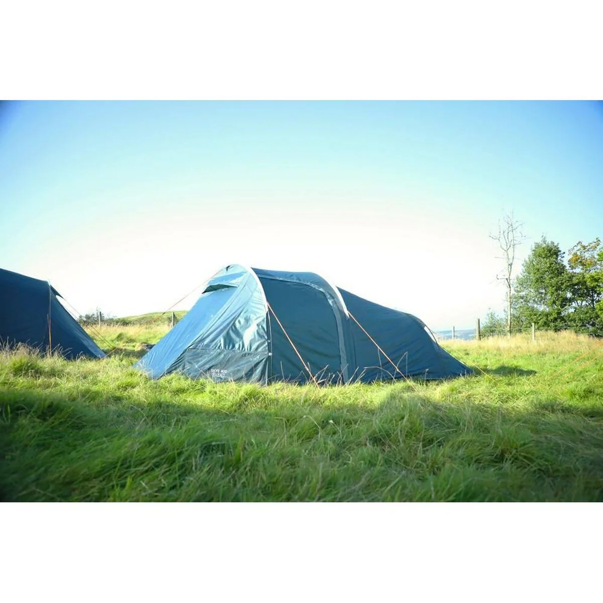 Vango Skye 400 Deep Blue 4 Person Pole Tent - Image 3