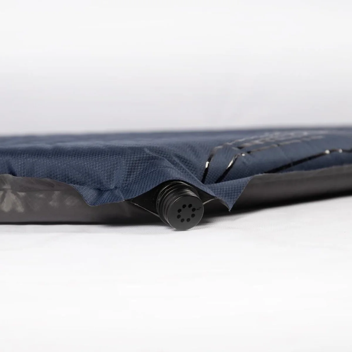 Vango Trek Pro 5 Standard Sleeping Mat Lagoon Blue - Image 2
