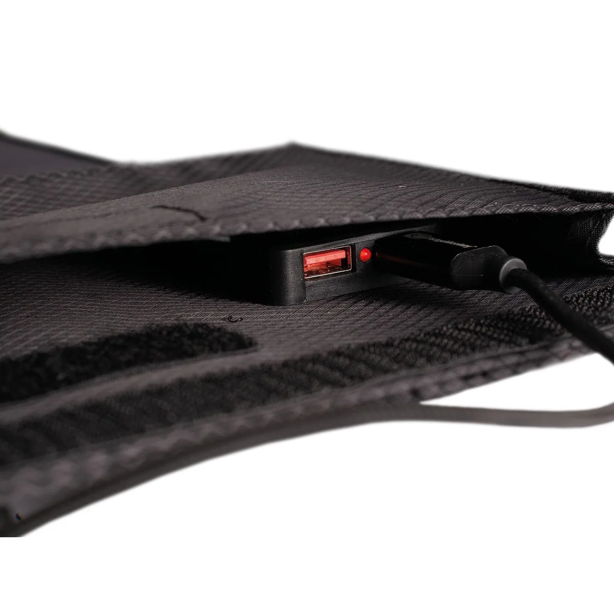 RidgeMonkey Vault QC3.0 USB-A 21W Solar Panel - Image 5